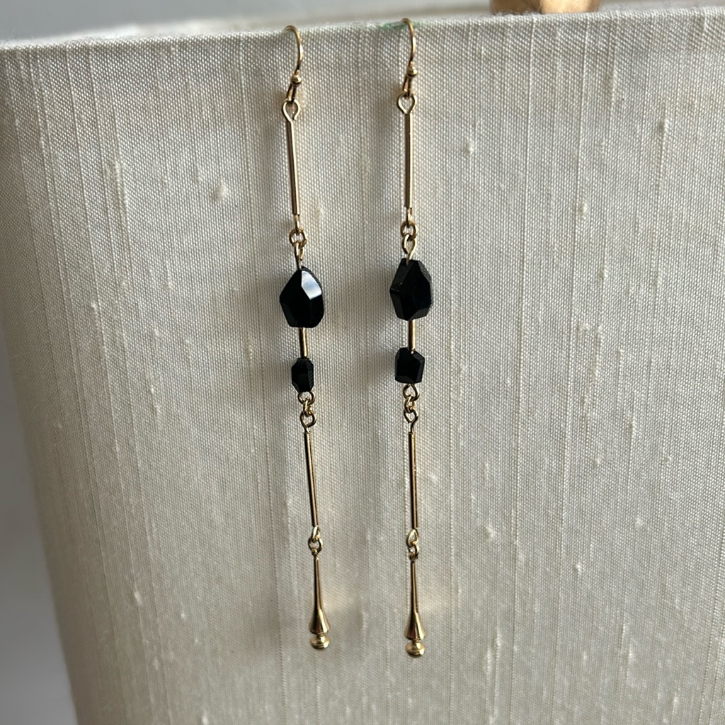 Jewelmint Gemma Earrings.